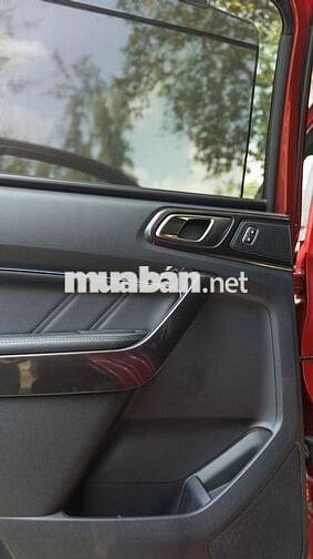 Ford Everest 2019 bản Full 4x4 Titanium BiTurbo Đỏ