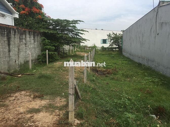 Cần bán 200m2 đất để xây trọ tại xã Thái Mỹ, giá 1tỷ450 có sẵn 2 sổ 