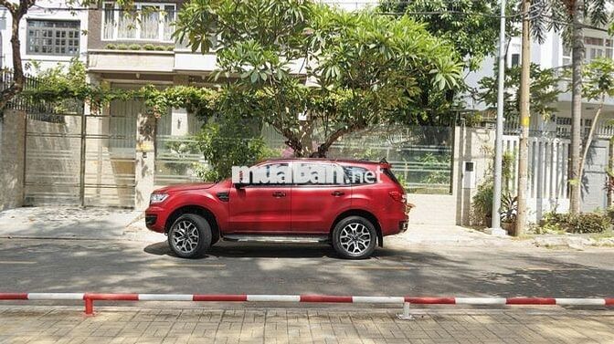 Ford Everest 2019 bản Full 4x4 Titanium BiTurbo Đỏ