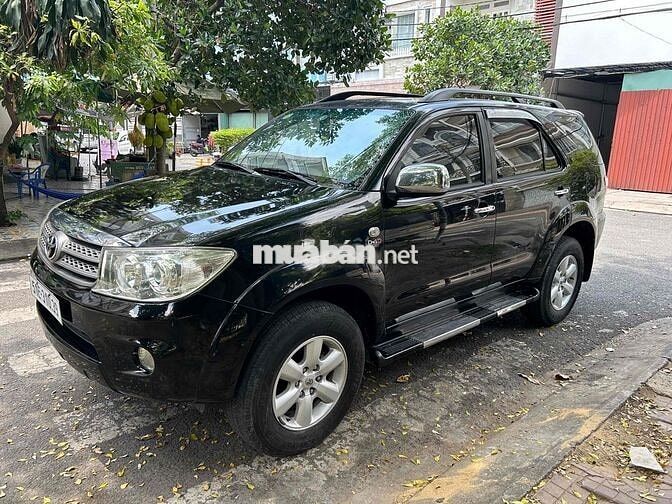 Toyota Fortuner 2010 Đen 154000 km bao tess hãng