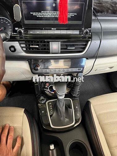 Kia Seltos Premium 2020 100 km Đỏ