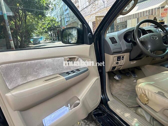 Toyota Fortuner 2010 Đen 154000 km bao tess hãng