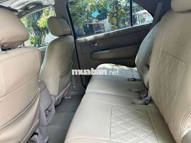 Toyota Fortuner 2010 Đen 154000 km bao tess hãng