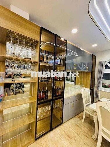 Chỉ 140Tr /M HXH ngủ nhà vị trí siêu đẹp thiết kế phong hoàng gia