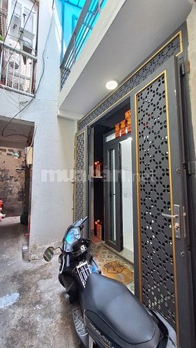 Nhà 1 trệt, 1lầu, Hẻm 372 Tùng Thiện Vương, P13, Q8. N2,8m/NH x D9,22m