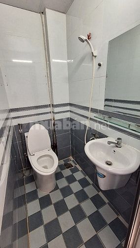 Nhà 1 trệt, 1lầu, Hẻm 372 Tùng Thiện Vương, P13, Q8. N2,8m/NH x D9,22m