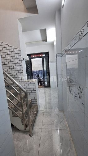 Nhà 1 trệt, 1lầu, Hẻm 372 Tùng Thiện Vương, P13, Q8. N2,8m/NH x D9,22m
