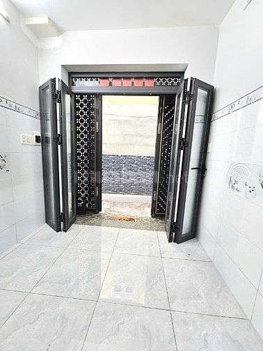 Nhà 1 trệt, 1lầu, Hẻm 372 Tùng Thiện Vương, P13, Q8. N2,8m/NH x D9,22m