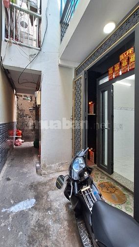 Nhà 1 trệt, 1lầu, Hẻm 372 Tùng Thiện Vương, P13, Q8. N2,8m/NH x D9,22m