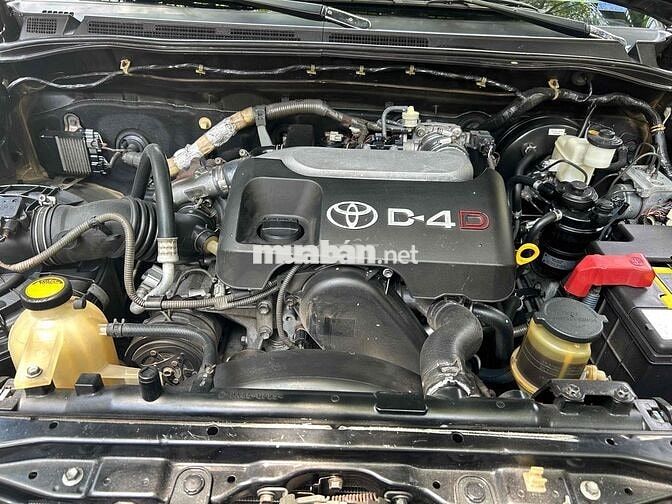 Toyota Fortuner 2010 Đen 154000 km bao tess hãng
