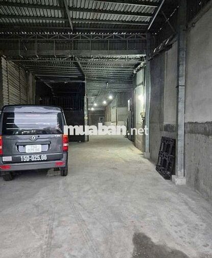180m2. kho xưởng chứa hàng. Q12