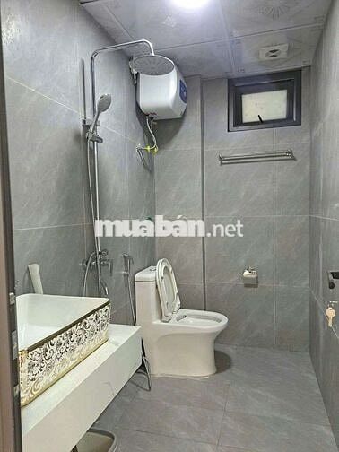 Cho thuê nhà nguyên căn phố Việt Hưng 