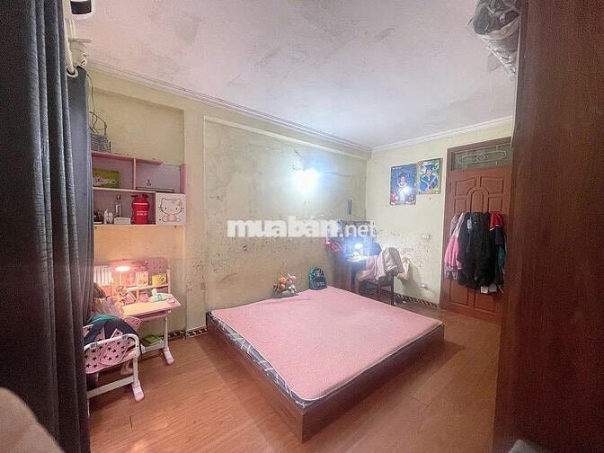Chỉ 6tr/tháng.Cho thuê nhà nguyên căn Đức Giang,5 tầng, full đồ ở ngay