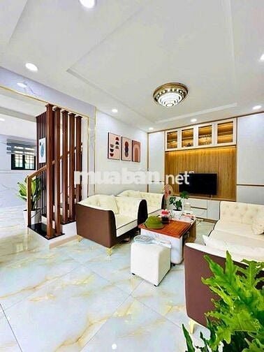 Bán nhà Nguyễn Văn Khối . Ngang 7,2 xe hơi ngủ trong nhà . 
