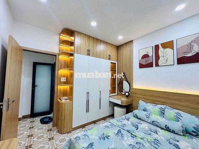 Bán nhà Nguyễn Văn Khối . Ngang 7,2 xe hơi ngủ trong nhà . 