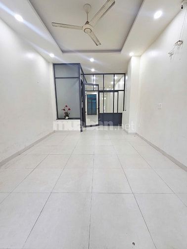 CHO THUÊ NHÀ MT NGUYỄN SƠN, P.P.T.HÒA, Q.TP 25TR