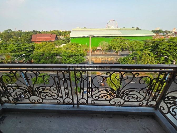CHO THUÊ NHÀ MT NGUYỄN SƠN, P.P.T.HÒA, Q.TP 25TR