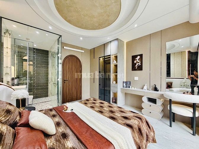 Nhà CÓ THANG MÁY 450kg GARA Ô TÔ, ĐƯỜNG Ô TÔ XE TẢI. KHU CAO CẤP VIP