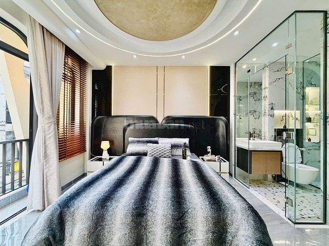 Nhà CÓ THANG MÁY 450kg GARA Ô TÔ, ĐƯỜNG Ô TÔ XE TẢI. KHU CAO CẤP VIP
