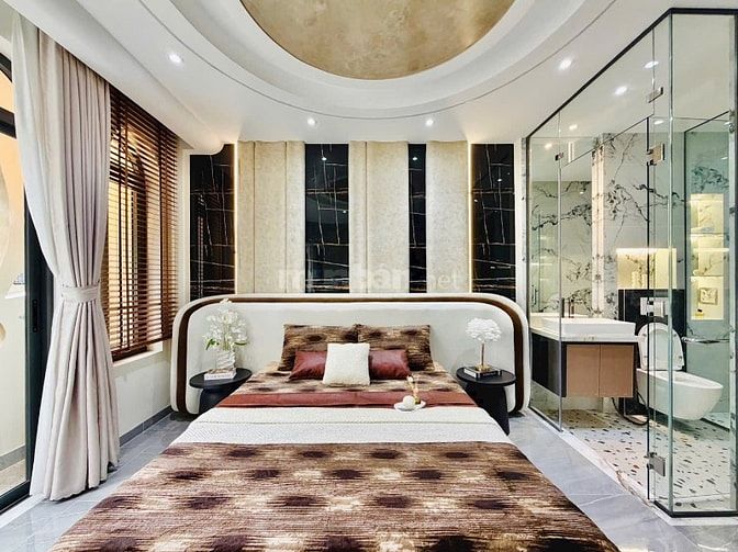 Nhà CÓ THANG MÁY 450kg GARA Ô TÔ, ĐƯỜNG Ô TÔ XE TẢI. KHU CAO CẤP VIP