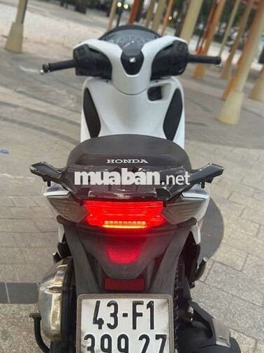 Honda SH màu Trắng cần bán hoạc gl xe khác