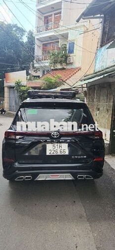 Toyota Veloz Cross Đen