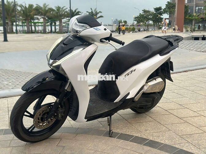 Honda SH màu Trắng cần bán hoạc gl xe khác