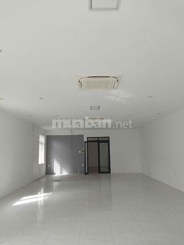 BÁN NHÀ MẶT TIỀN KHU TRUNG TÂM HÀNH CHÍNH DĨ AN