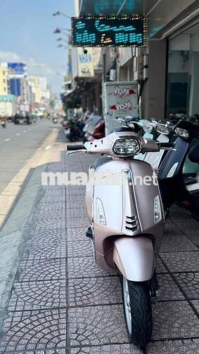 Piaggio Vespa 2020 Hồng Porsche