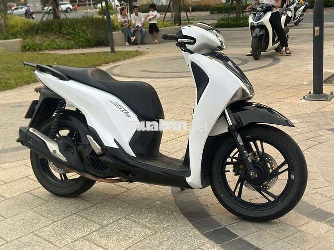 Honda SH màu Trắng cần bán hoạc gl xe khác