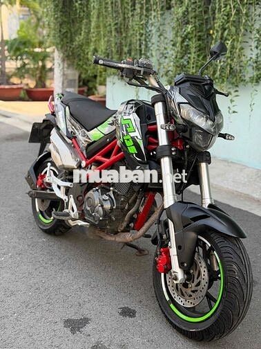 Benelli TNT125 moto mini