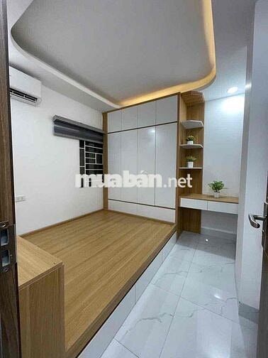 Bán CCMN Sau Royal City- Mới Đẹp Mặt Phố Full Nội Thất