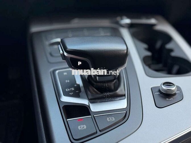 Audi Q7 2018 Premium 2.0 Turbo, màu trắng,66.000km