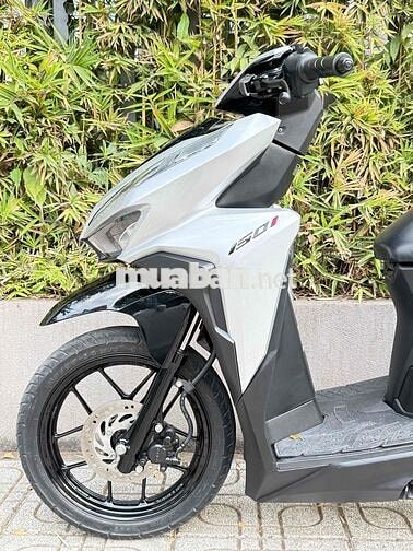 Vario 125 Bạc Smartkey trả trước 15t nhận xe
