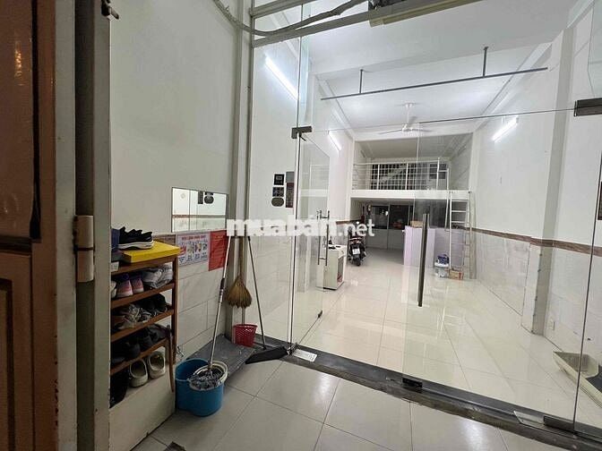 Cho thuê mặt tiền đường Nguyễn Kiệm nhà mới sạch đẹp
