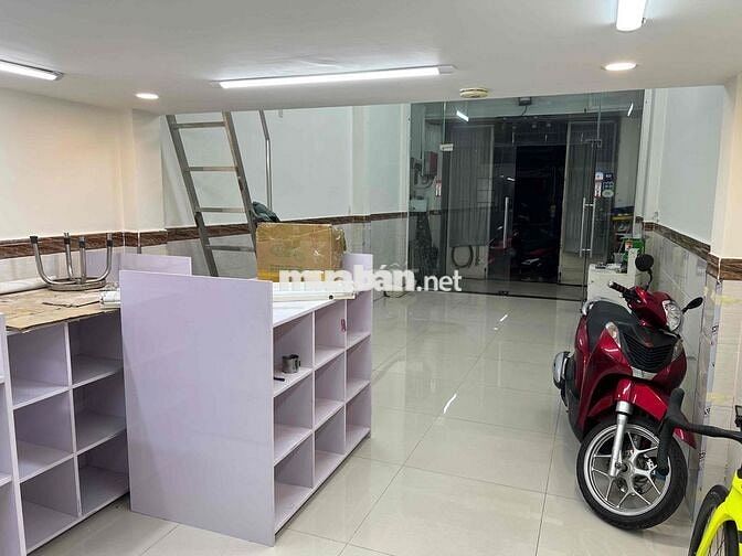 Cho thuê mặt tiền đường Nguyễn Kiệm nhà mới sạch đẹp