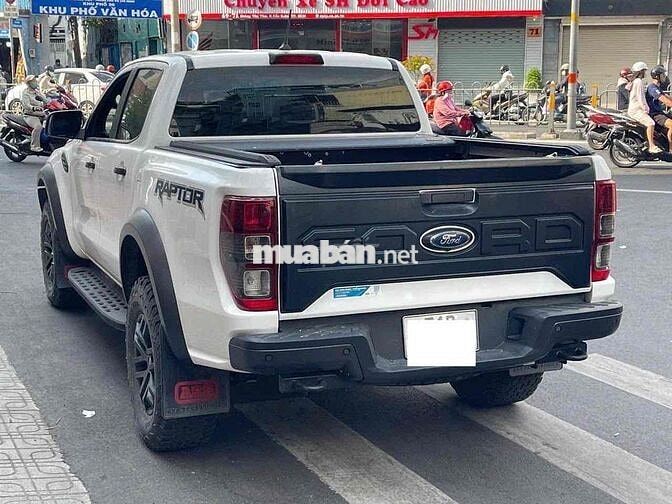 Ford Raptor 2022 Trắng cá nhân đi kỹ