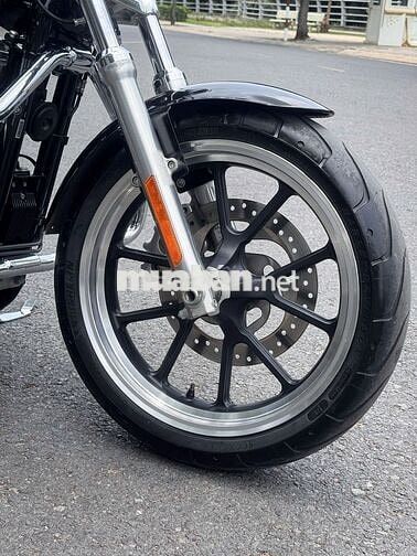 Harley-Davidson SuperLow 883 2020 Đen