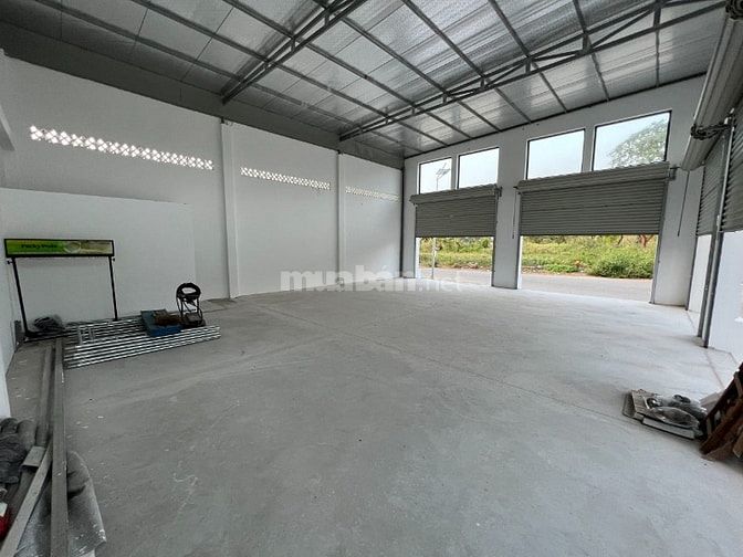 Mặt tiền kinh doanh góc Vòng Xoay