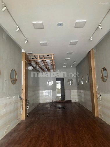 CHO THUÊ NHÀ NGUYÊN CĂN 140 M² MẶT TIỀN 61 PHAN HUY ÍCH, P. TÂN SƠN
