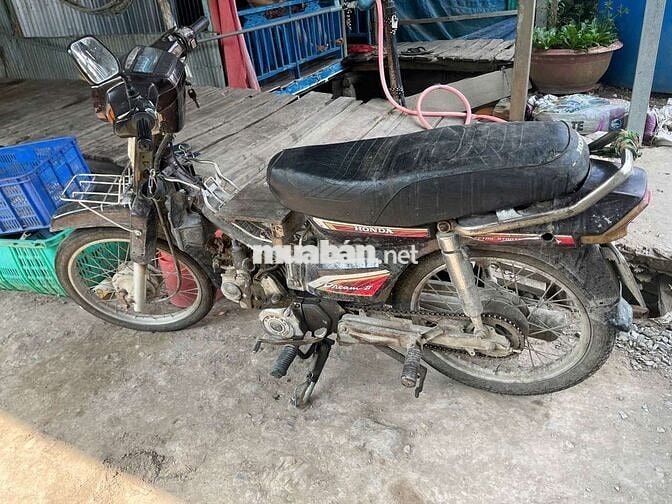 Honda Dream II Đen