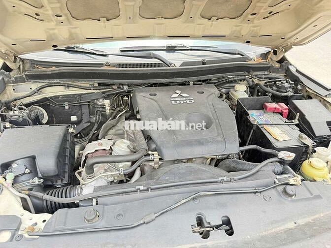 Mitsubishi Triton 2020 1 cầu Trắng