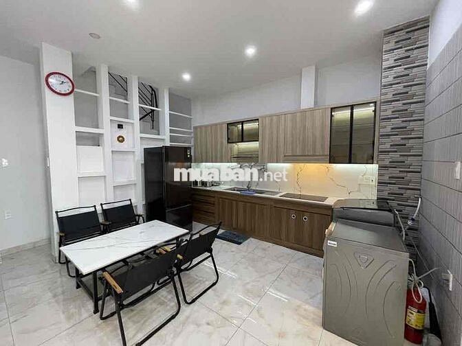 Cho Thuê Nhà Đẹp Full Nội Thất- Đoàn Thị Điểm 3PN Quận Phú Nhuận