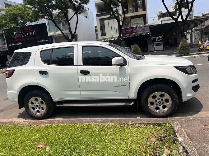 Chevrolet Trailblazer LT Trắng