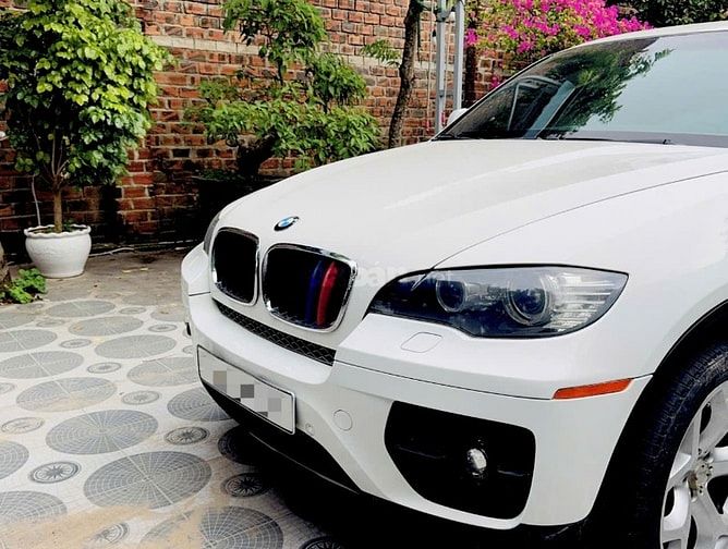 Bán rẻ BMW X6 XDRIVE 35i ĐK 2010 rất đẹp như mới. Hoặc đổi xe 7-9 chỗ 