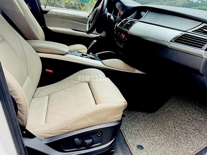 Bán rẻ BMW X6 XDRIVE 35i ĐK 2010 rất đẹp như mới. Hoặc đổi xe 7-9 chỗ 