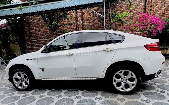 Bán rẻ BMW X6 XDRIVE 35i ĐK 2010 rất đẹp như mới. Hoặc đổi xe 7-9 chỗ 