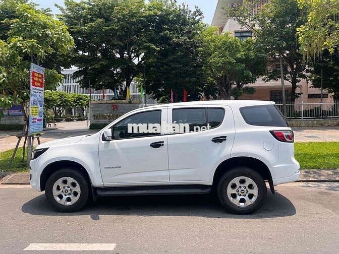 Chevrolet Trailblazer LT Trắng