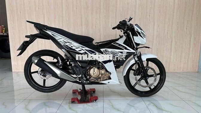Suzuki Satria F150 màu Trắng