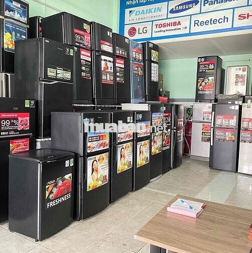 cần *** 1 thợ chính + 2 thợ phụ điện lạnh